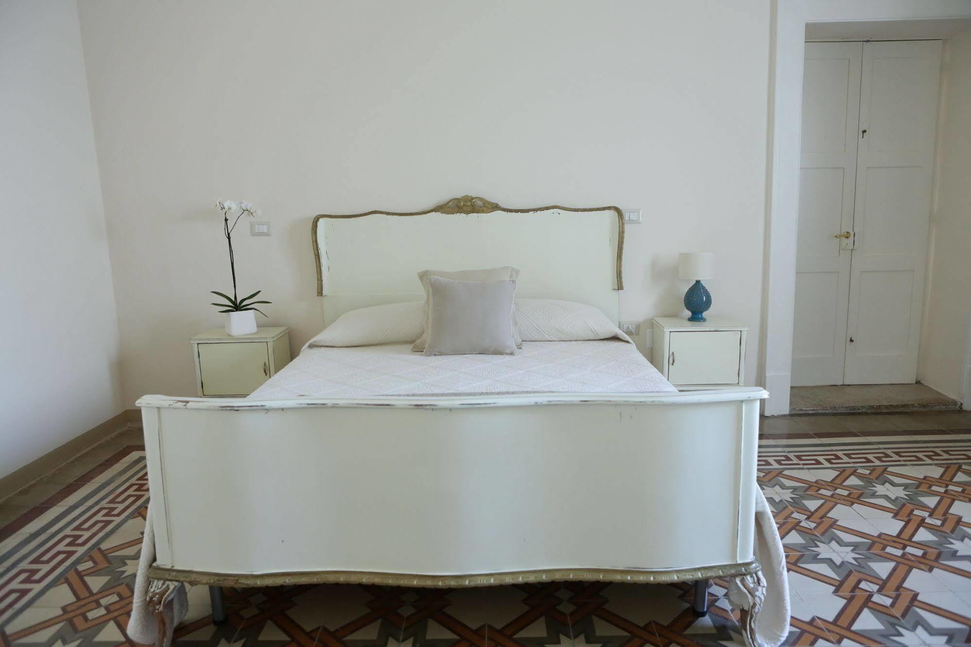 B&B Terra Mar Salve Eksteriør bilde